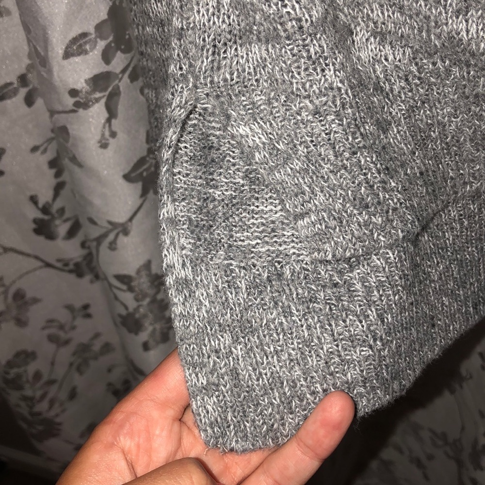 cardigan - Picture 2 of 4